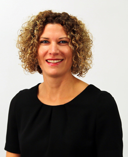 Frau Kathrin Leibl