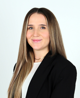 Frau Linda Ebner